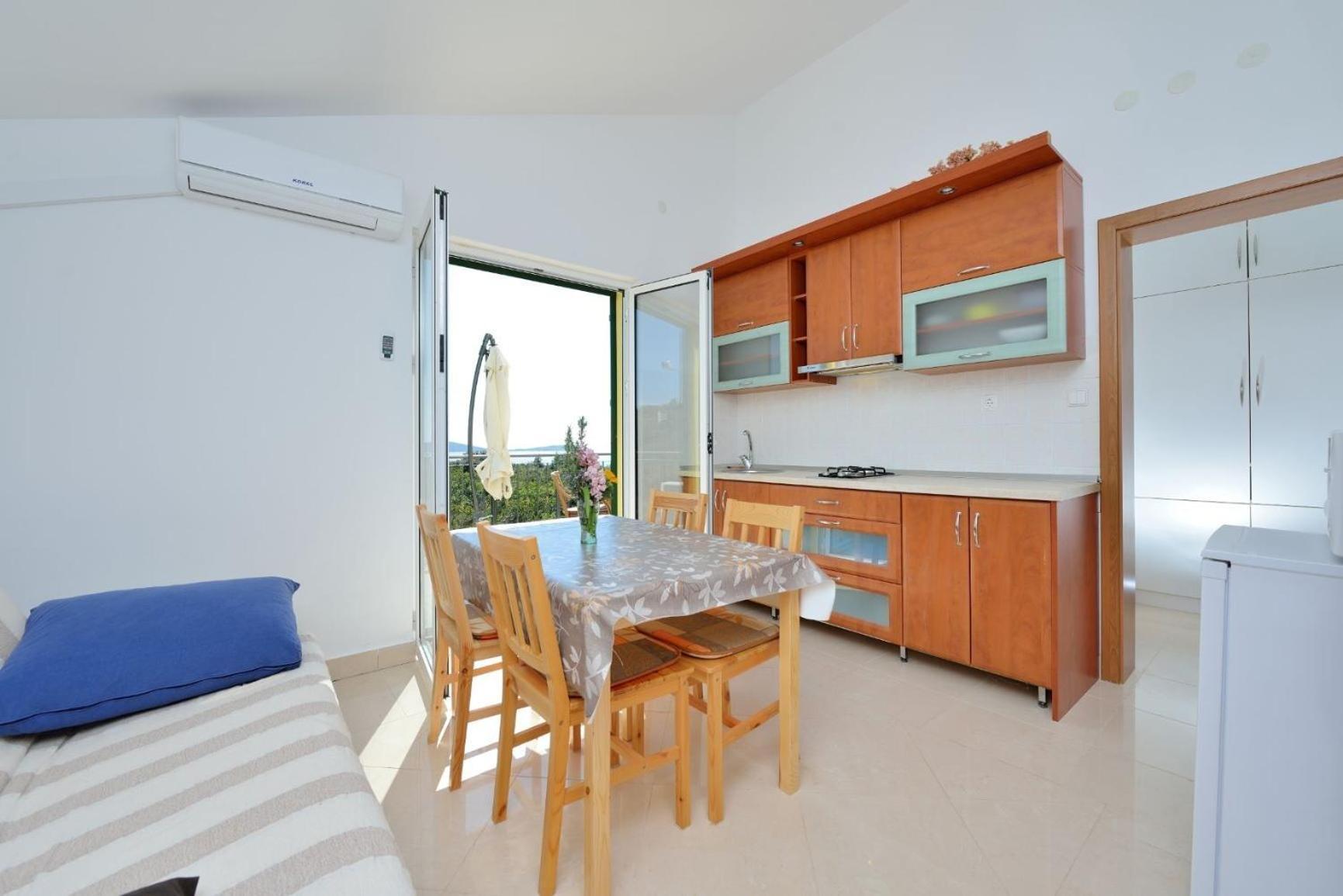 Apartments Ljuba Voluja Exterior photo